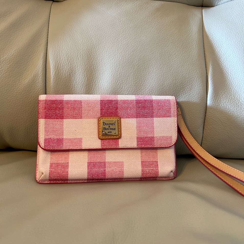 Dooney & Bourke Pink Checkered wristlet